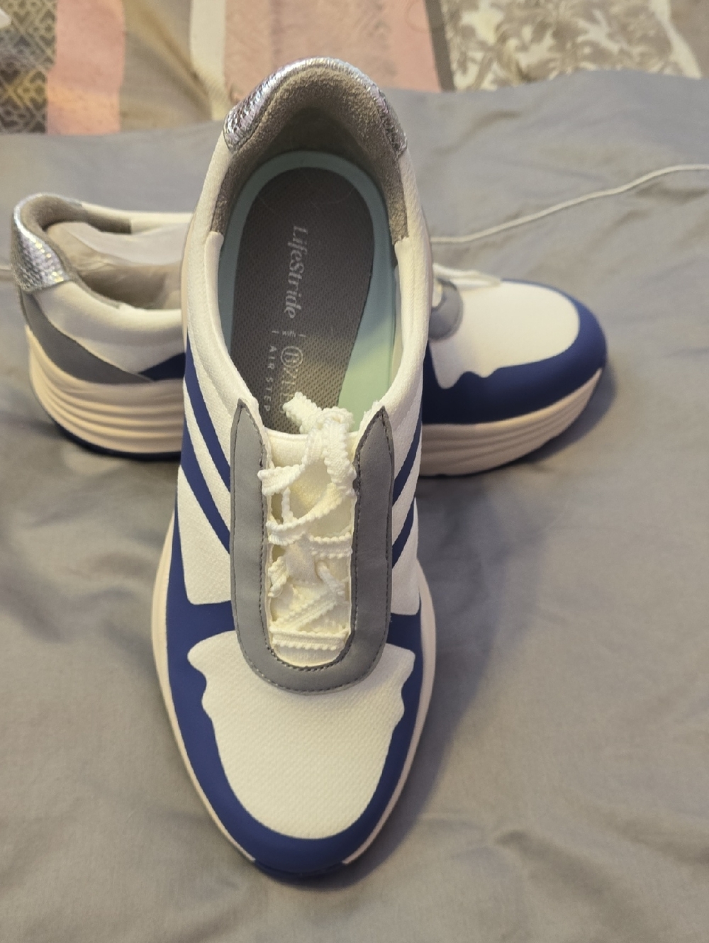 Women’s Lifestride BZEES‎ Athletic Walking Sneakers - White & Blue